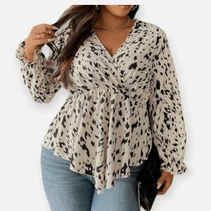 Women's Black and Tan Printed Top